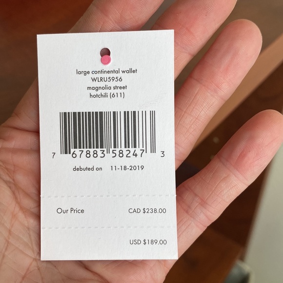 Authentic NWT Kate Spade Large Continental Wallet, Magnolia Street Hotchili, Red - Picture 2 of 12